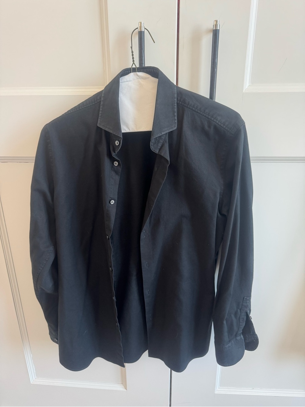 Men's Black Button-Up shirt